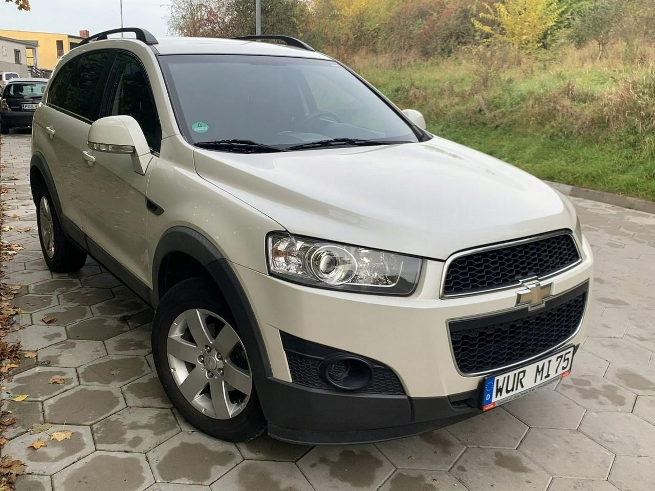 i-chevrolet-captiva-oplacony-benzyna