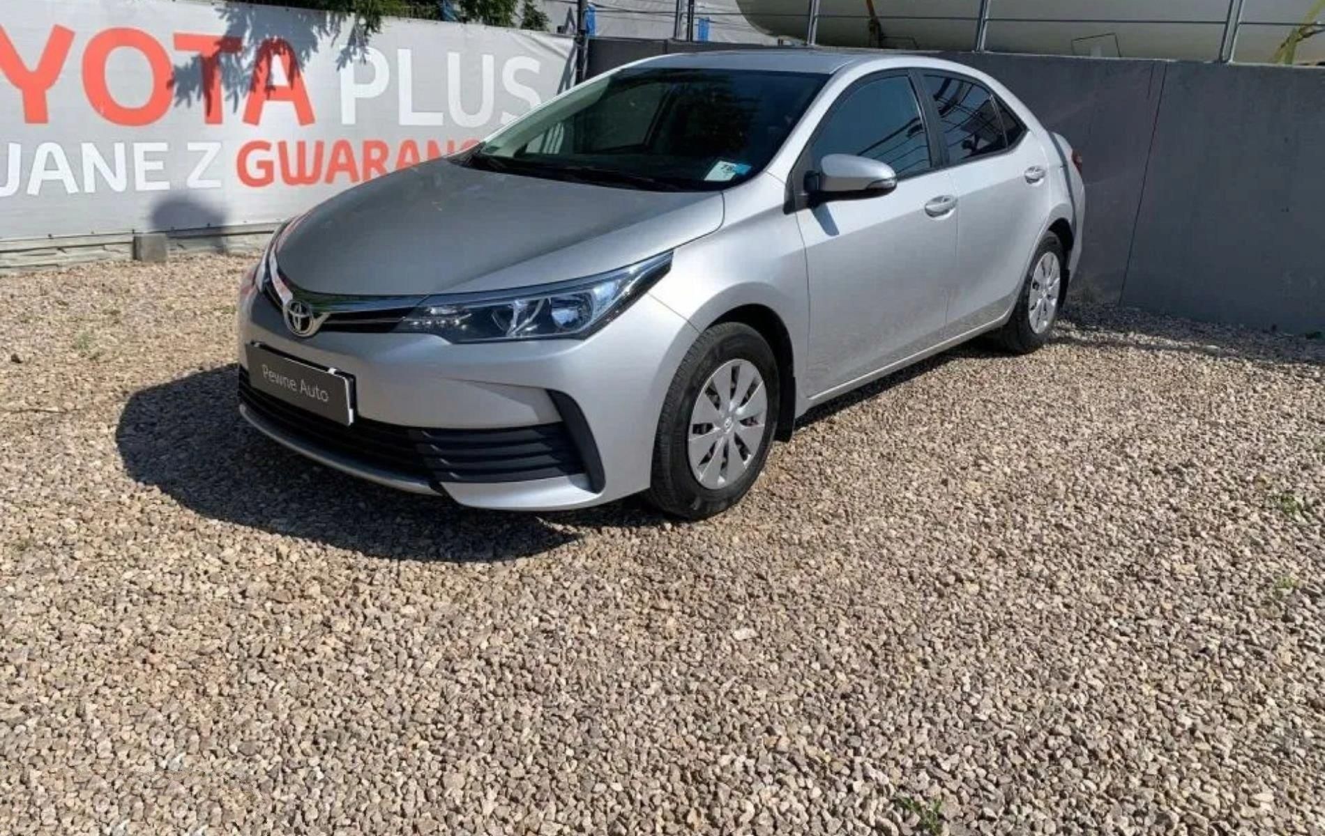 i-toyota-corolla-1-6-132-km-active-sedan